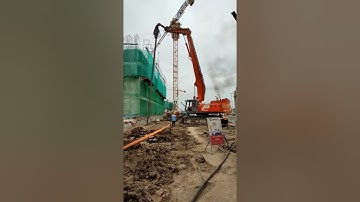 Thi công rút cừ Larsen bằng búa rung Hitachi EX600H