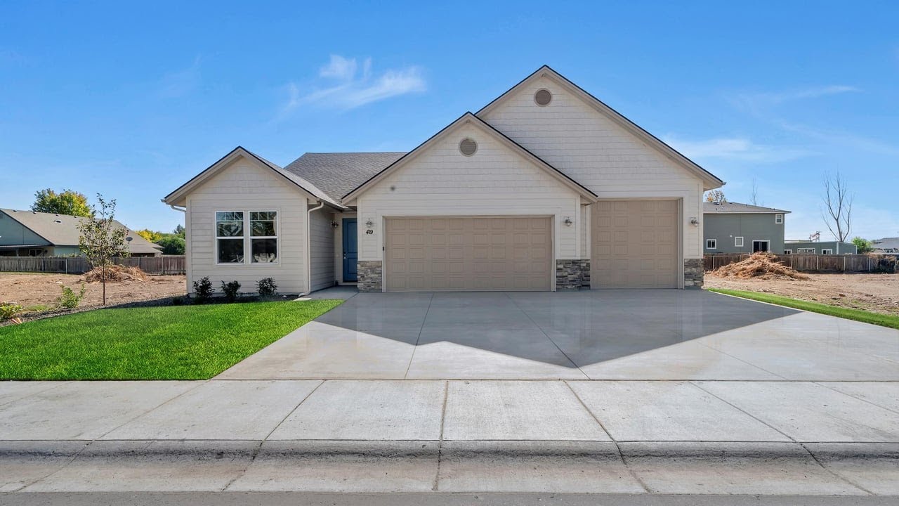 419 Hidden Mill Ct, Middleton, ID