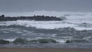 Storm footage Florence, OR 16DEC18 by West Coast Gal 2,253 views 5 years ago 1 minute, 53 seconds