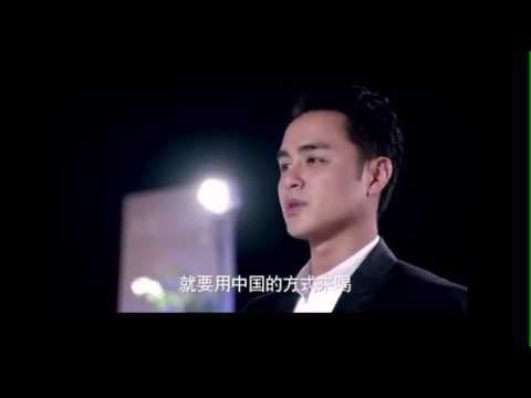 喝酒也有SOP欸! 這是喝金門高粱的口訣（SOP）： 1.蓮花指、 2.輕舉杯、 3.深入喉、 4.舒展眉、 5.重擲杯! 以後喝酒比照辦理！ 現在就演給您看！