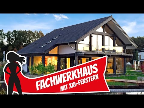 Video: Modernes Haus mit drei Ebenen mit großen Fenstern
