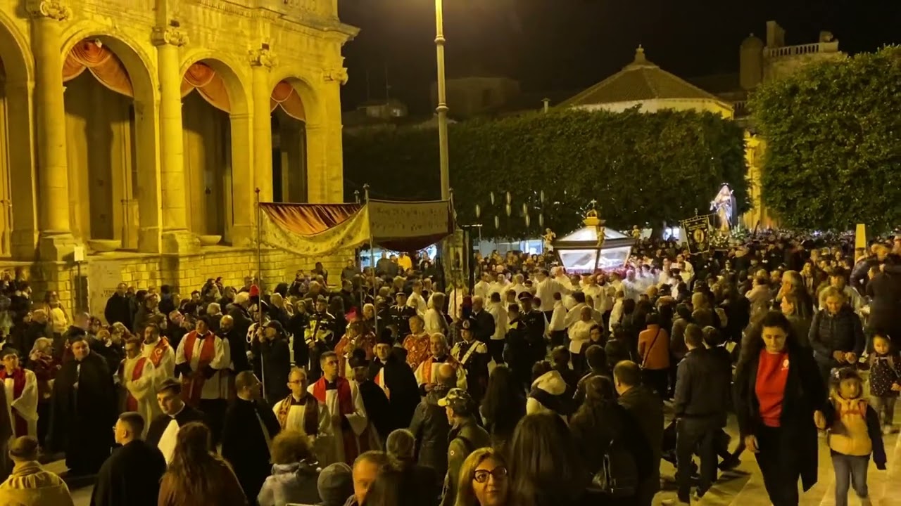 Great Friday Easter Procession Noto 7 april 2023