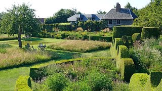 NATURE APPRIVOISÉE DANS UN ÉTONNANT JARDIN PRIVÉ NORMAND