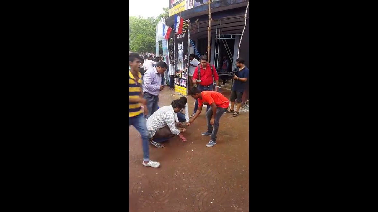 Kabali Mania outside Aurora cinema Matunga, Mumbai