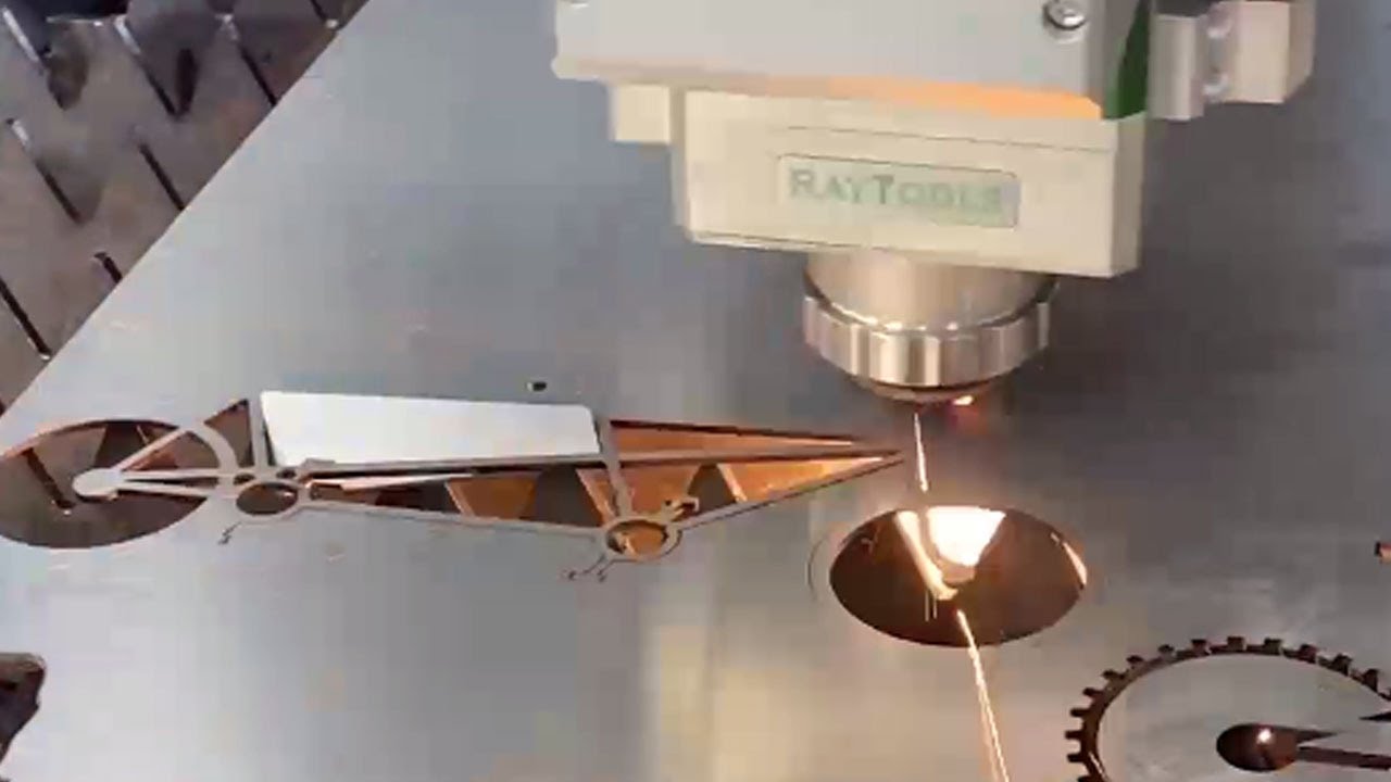 [LXSHOW Laser] fiber optic laser cutter LX3015PT stainless steel laser cutting machine