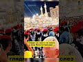 Везут покрывало Каабы