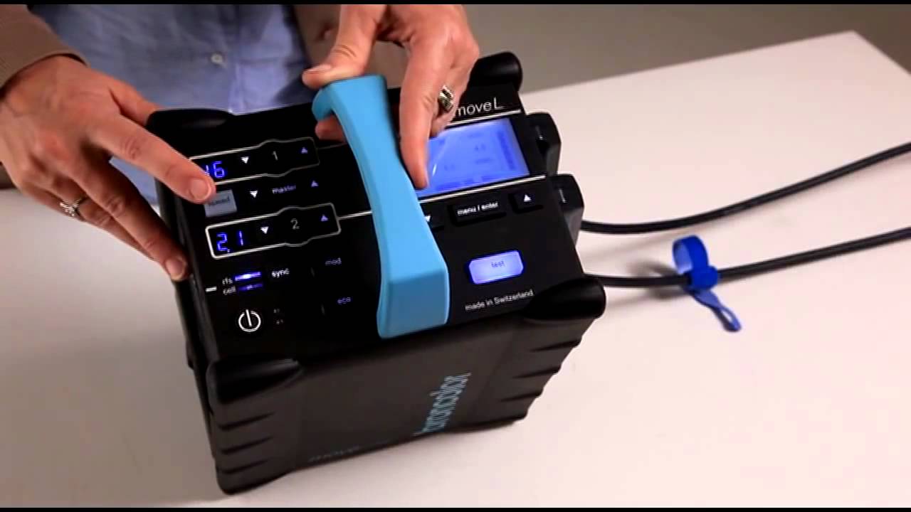 Broncolor Move battery power pack Video Tutorial - YouTube