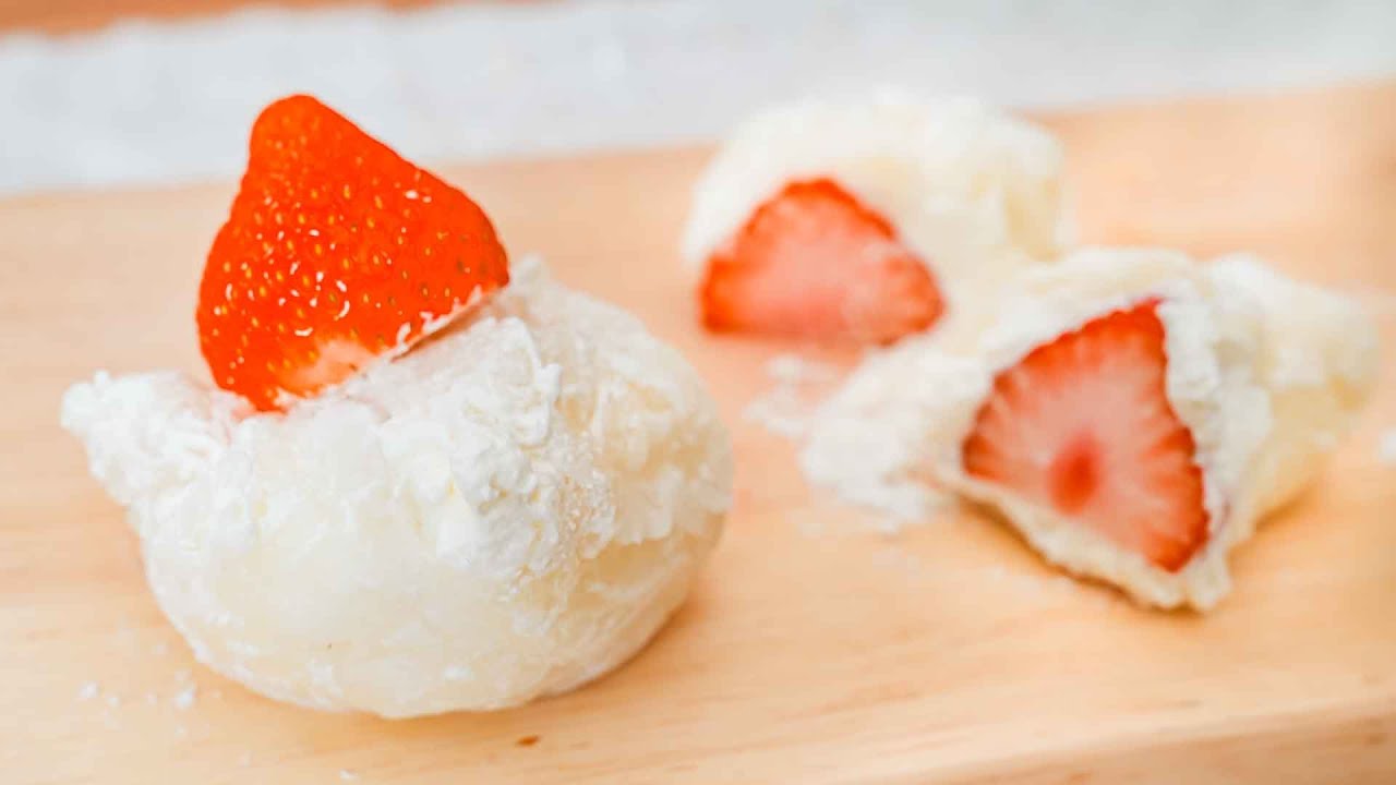 Strawberry Mochi Recipe (Quick and Easy) - Happy Happy Nester