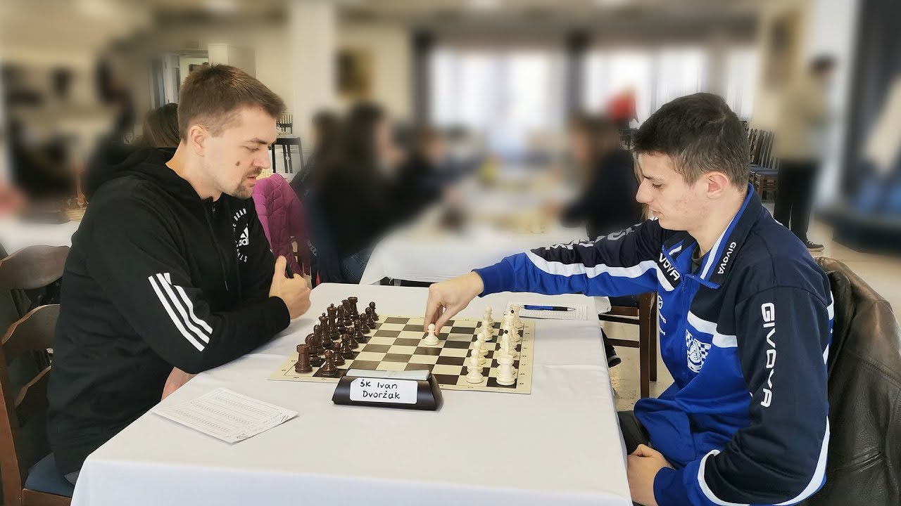 Magnus Carlsen segue os passos de Fischer