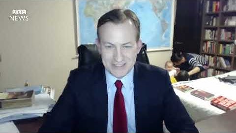 Children interrupt BBC News interview - BBC News