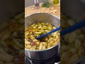 Ajos confitados navideños Ingredientes 1kg de ajos pelados 700g de aceite de oliva 3 ramas de