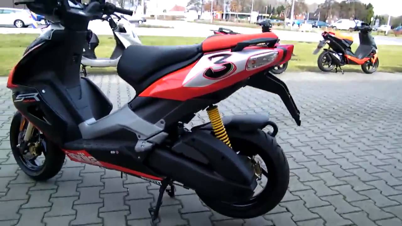 Aprilia SR 50 R Factory 2010 Roller/Scooter 