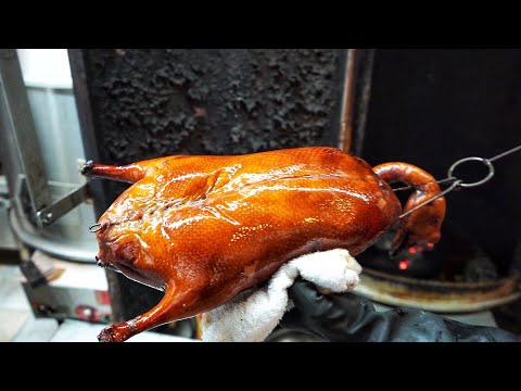 黃大仙 脆皮燒鵝 定時出爐 飽滿光澤 燒腩仔 嫩滑多汁/Crispy roasted goose , pork belly fresh baked tender&juicy #HKFood ~英都