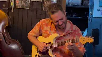Yotam Silberstein Trio - Love Walked in - Live at the 55 Bar Yotam Silberstein Trio - Love Walked in - Live at the 55 Bar