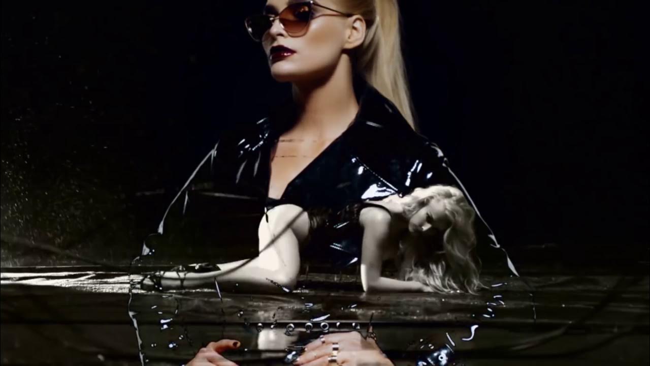 Лентяеводағы секс және жалаңаш Стефани