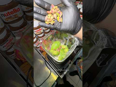 پسته لب ماتیکی با آووکادو