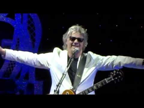 steve-miller-band-live---fly-like-an-eagle-on-2014-concert-tour