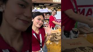 Day 4: As A Seasonal Sales Associate for Vans Sale Event!! 🤩😱 #foryou #fyp #minivlog #vlog 