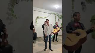 Joven canta Diferentes cover Juan Gabriel