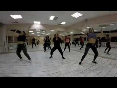 Female Dancehall Choreo by JuliYago/Sean Paul and Shenseea - Rolling