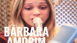 Video thumbnail of "No microfone - Barbara Amorim"