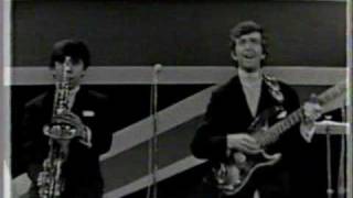 The Dave Clark Five - Can't You See That She's Mine chords