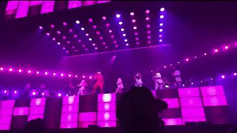 Doja Cat live Tour Ma Vie World Tour Auckland 2025 - Cards / Kiss Me More / Take Me Dancing - HD