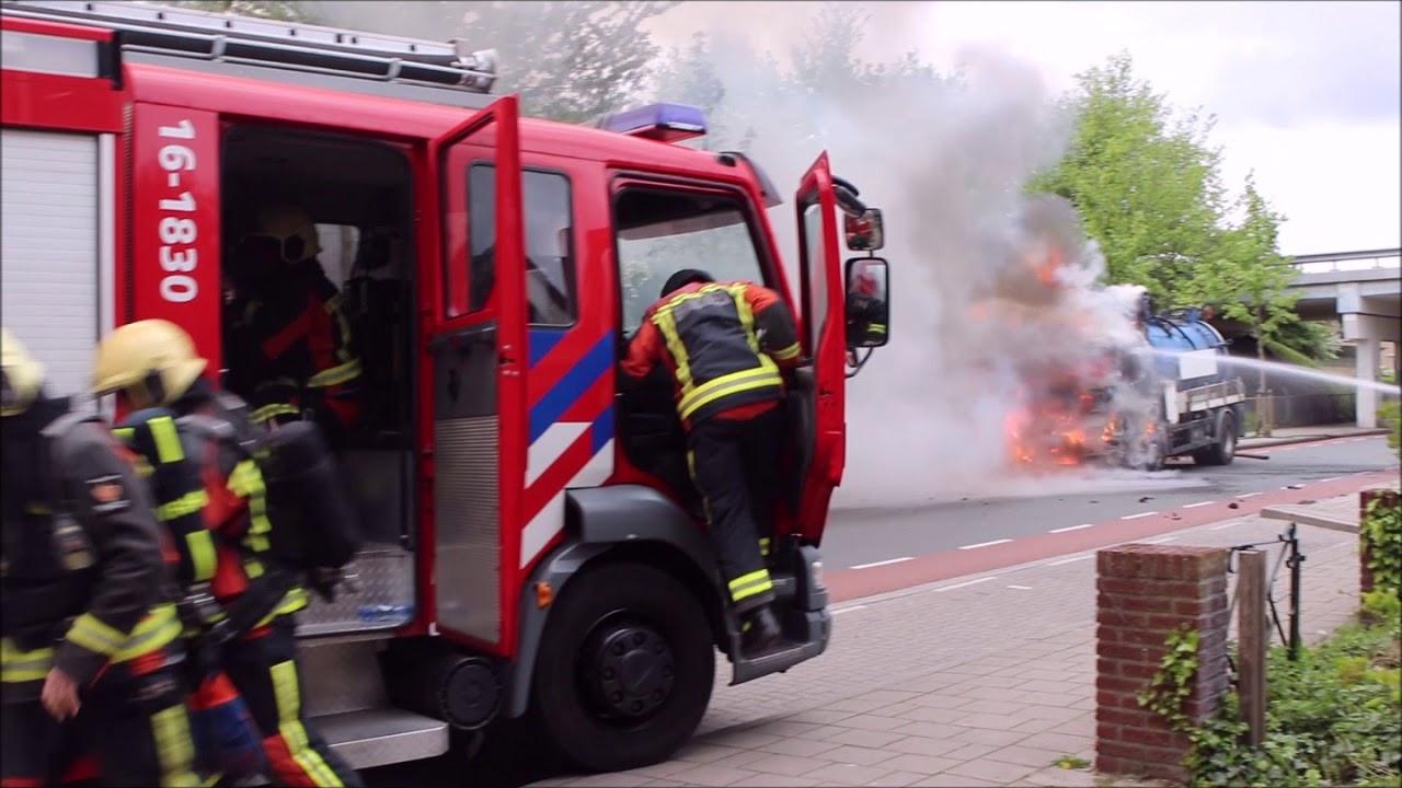 Vrachtwagenbrand Viaductweg Noordwijkerhout