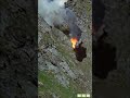 Крастый миникупер загорелся и полетел с обрыва. minicooper flies off a cliff.