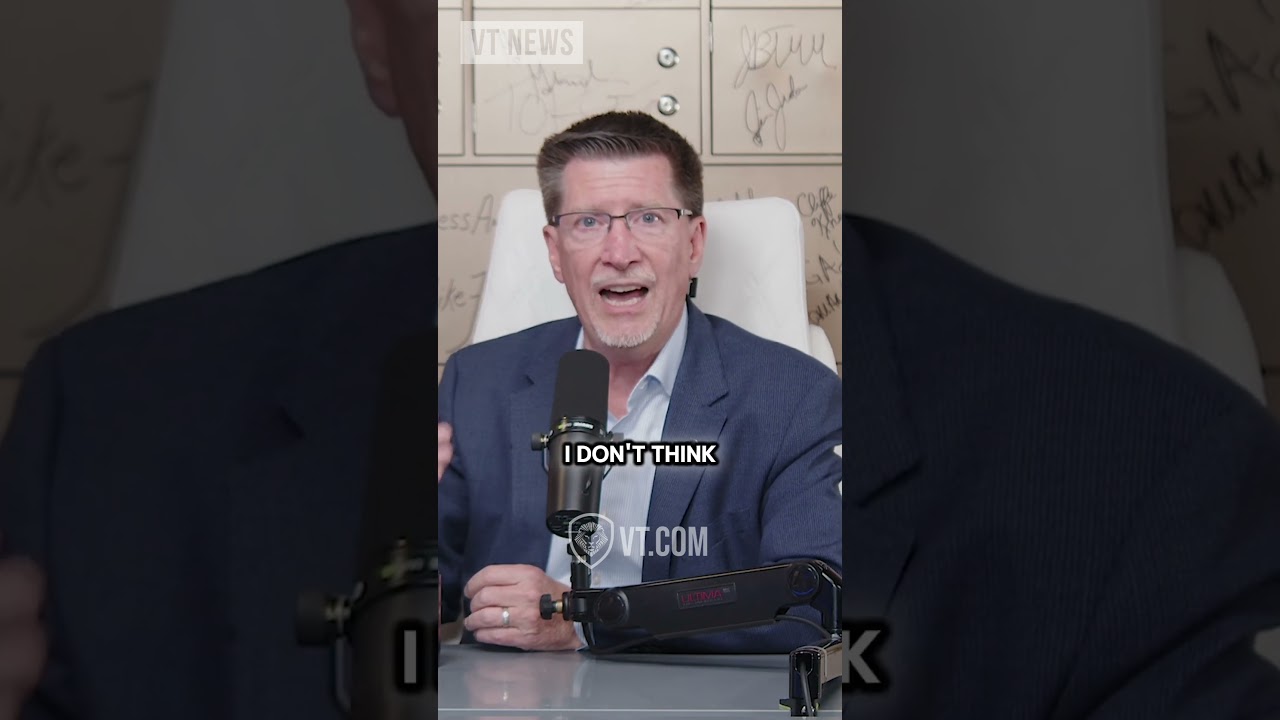 Trump Administration Defies Court Order, Bars AP from Oval Office