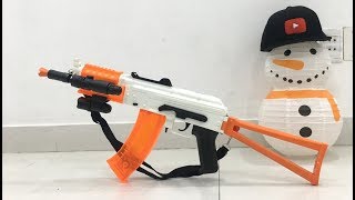 Nerf's Roblox Blasters Reviewed By A Three-Year-Old - GameSpot