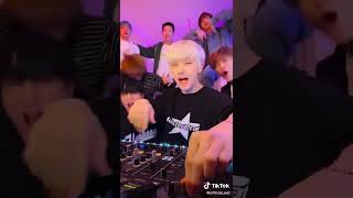 fire alarm 🚨🔥**dj jisung**#kpop #shorts #nctzen #nctdream #jisung #glitchmode #beatbox