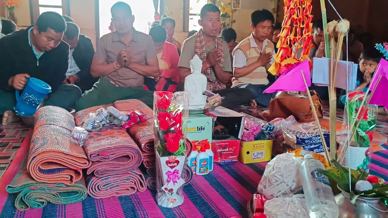 Today Tonuram Chakma & Halasoga Chakma Pattidana Ei punyo phenei phei sugothi labh owk Sadhu3 🥀🌸☸️