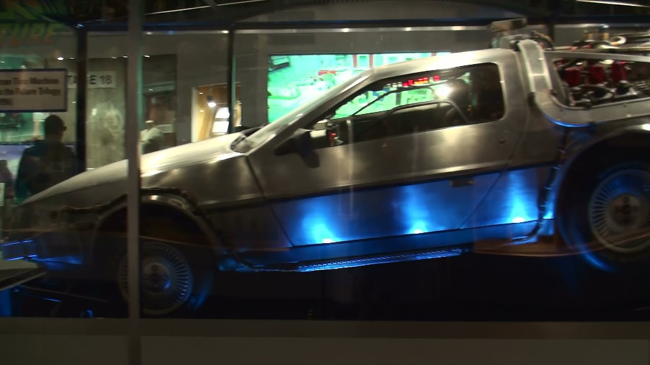 Original Back to the Future DeLorean time machine at Universal Studios ...