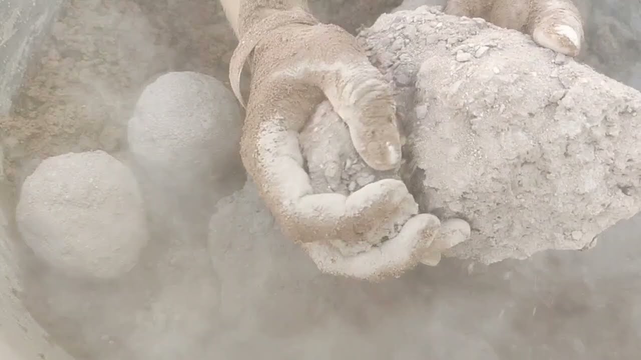 ||ASMR|| Gritty red sand cement dry+ water 💦 crumbling |satisfying asmr| ||ASMR|