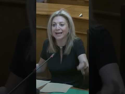 Εισαγγελέας στη μητέρα