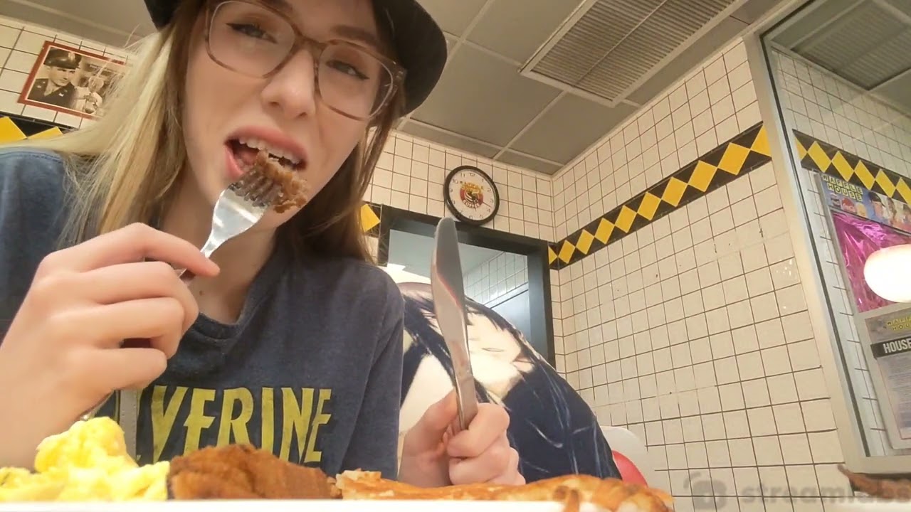 Streamer attempts to feed boyfriend at waffle house
