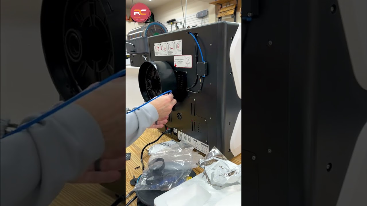 Let's see what's so attractive about Qidi X-Plus 3  