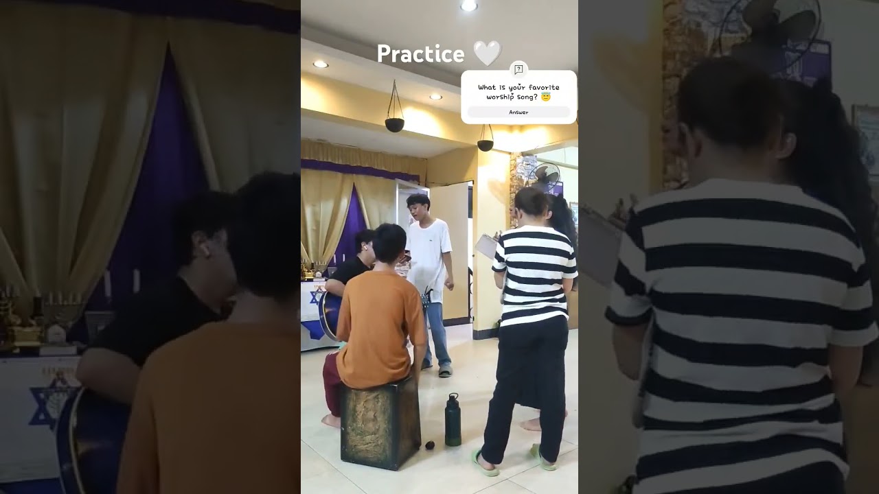 ALABASTER JAR. Such a beautiful worship song 😍 Remembering how we should offer our lives to God. 😇