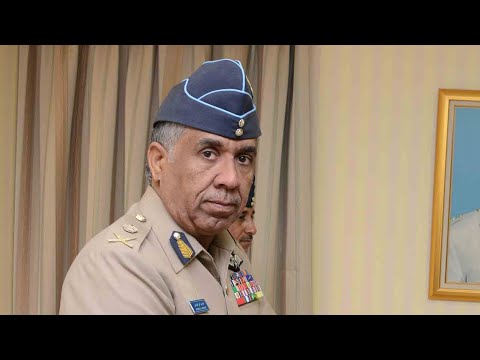 اللواء مطر علي العبيداني قائد سلاح الجو السلطاني الع ماني الأسبق