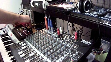 Electro-Harmonix sequencer drum via CV sync with Korg Monotribe & Doepfer Dark Energy II