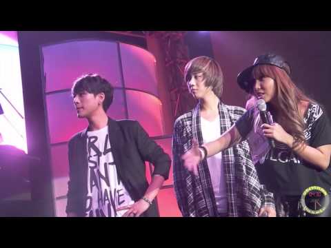 [HD.Fancam] 131228 KCon5 in Manila Lunafly - Before Cheerleading