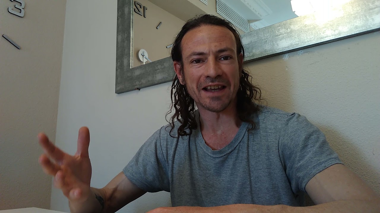 Teléfono Descompuesto 0.1. Comparando lenguas, leyendo un diccionario de inglés. Elengoa.