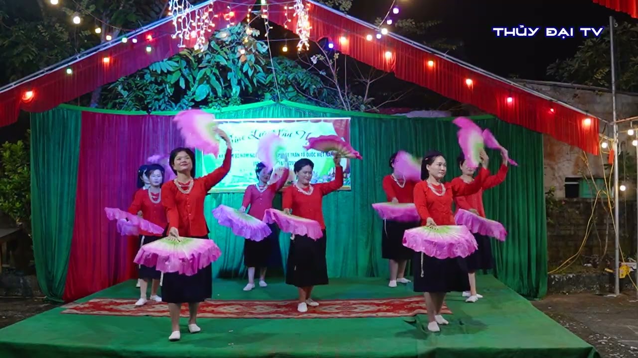 Văn nghệ chào mừng Ngày hội đại đoàn kết toàn dân tộc tổ chức tại thôn Mới xã Xuân Giang|Thủy Đại TV