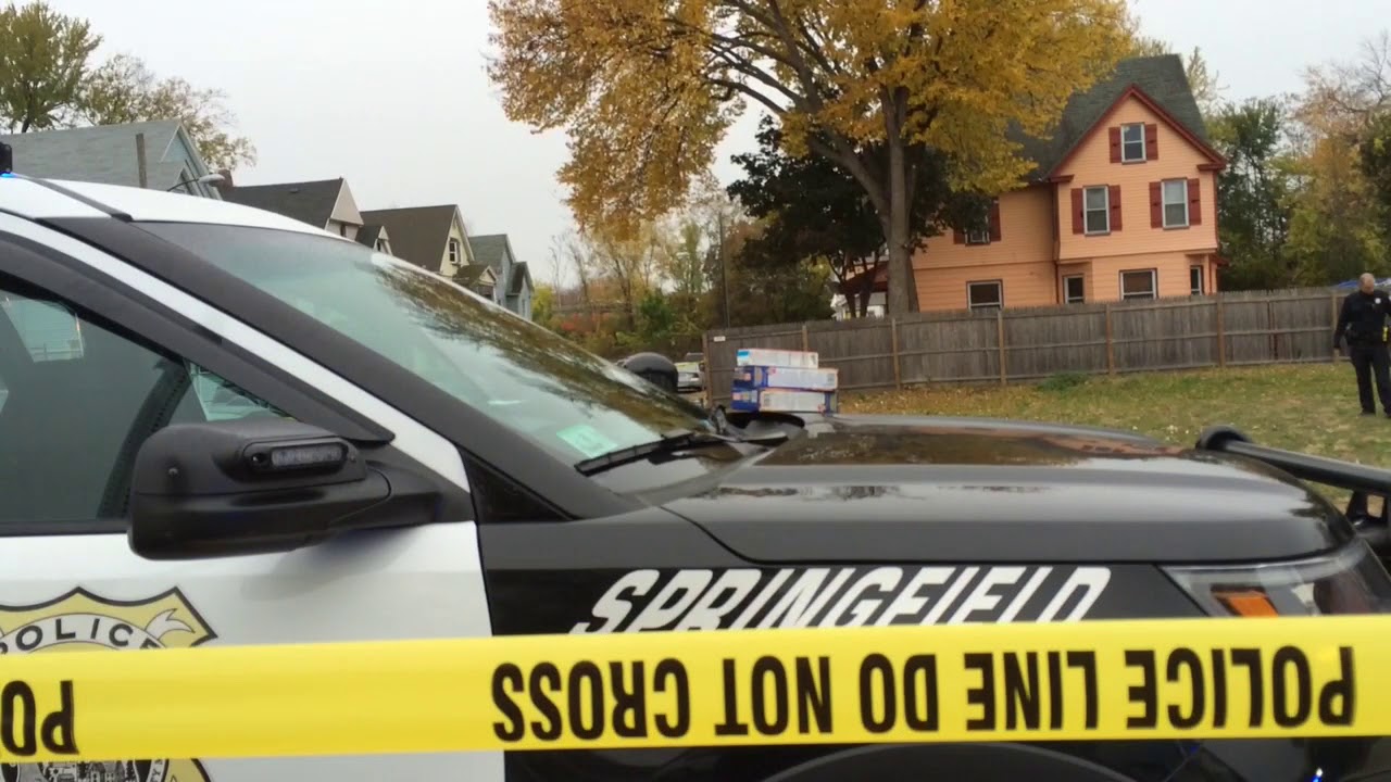 Springfield Police investigate shooting that left 1 injured - YouTube