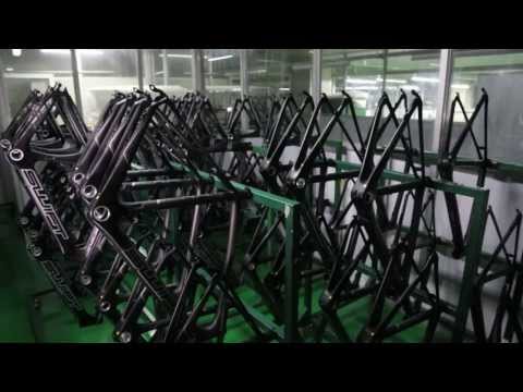 فيديو: Merckx: زيارة المصنع
