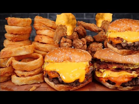 (ASMR NO TALKING) DOUBLE BACON CHEESE BURGERS, WINGS WITH CHEESE SAUCE, AND CRISPY ONIONS RINGS