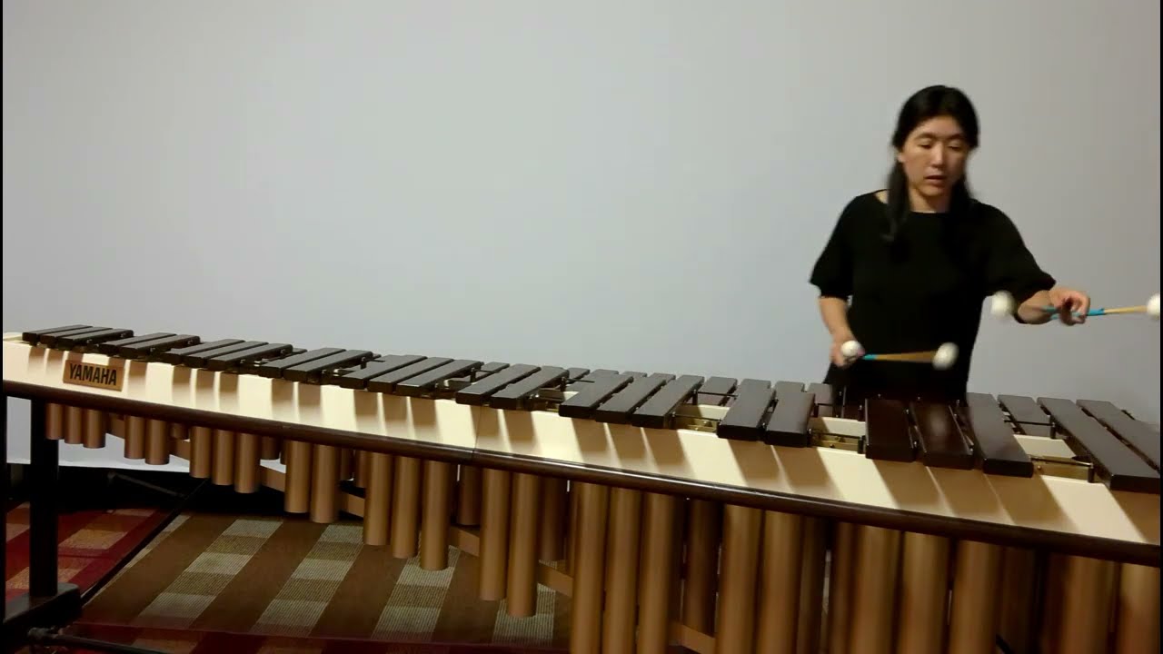 Bach: Cello Suite No.6 Gigue/ Performed by Hiromi (for Marimba)