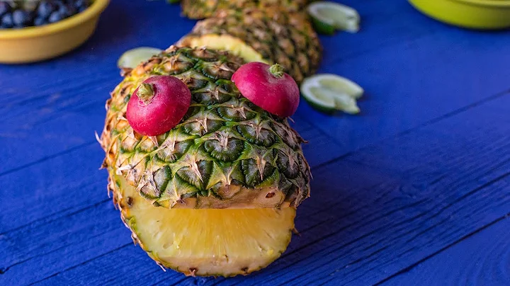 Video Tutorial: How To Make a Pineapple Alligator Centerpiece