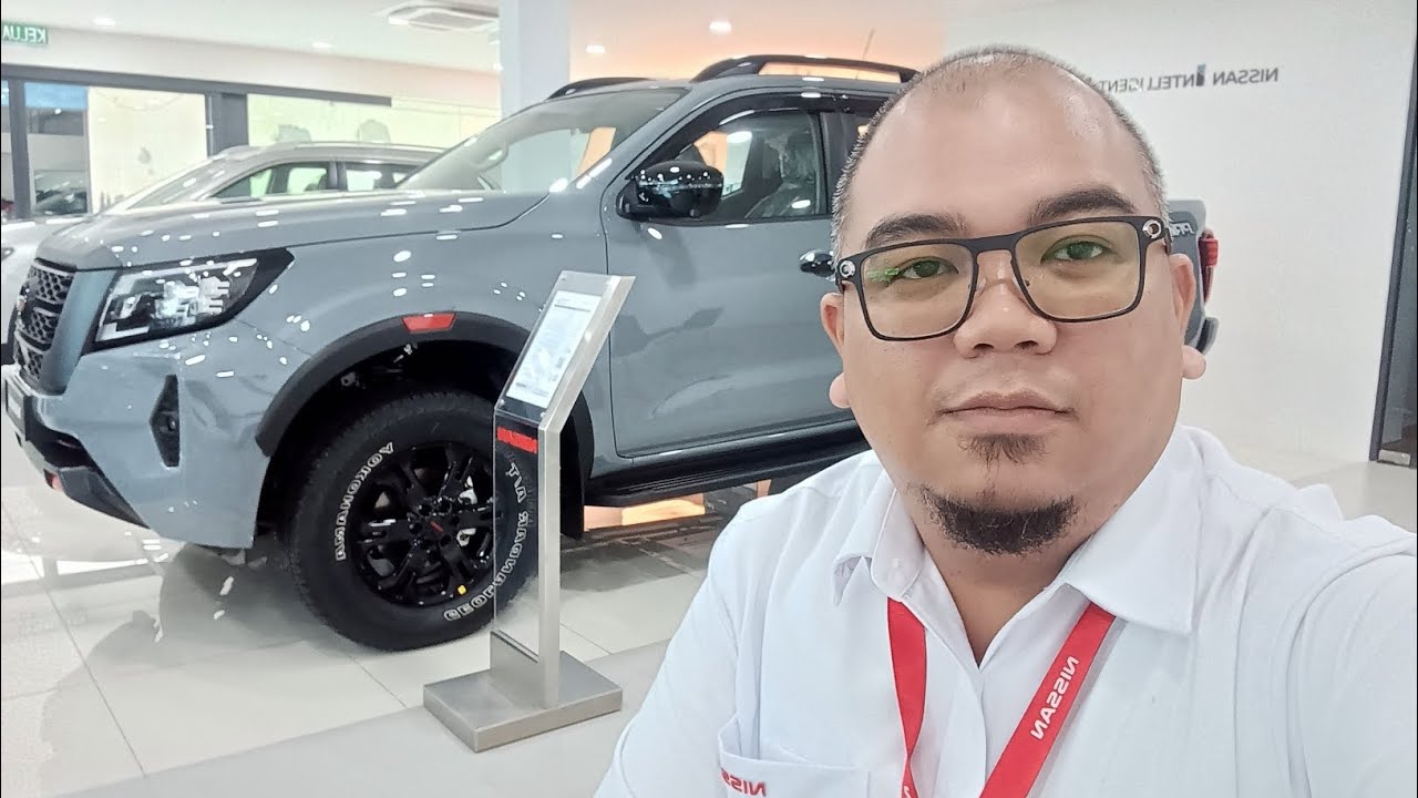 Perbedaan NAVARA PRO-4X & NAVARA SE (std spec) - YouTube